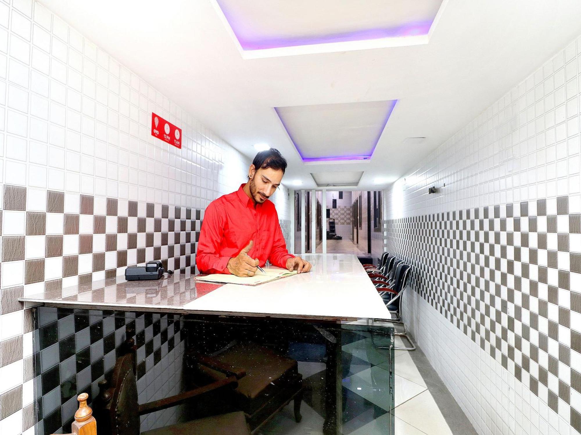 Hotel O Max Dźalandhar Zewnętrze zdjęcie